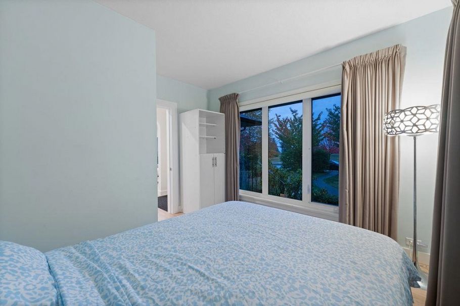 1436 Grand Boulevard North Vancouver, BC - 21