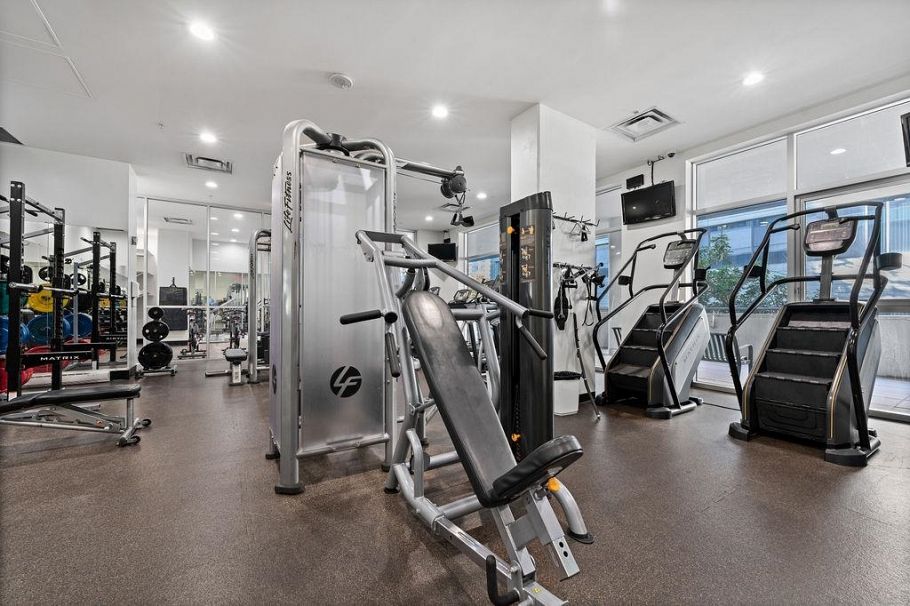 2301 833 Homer Street Vancouver, BC - 16