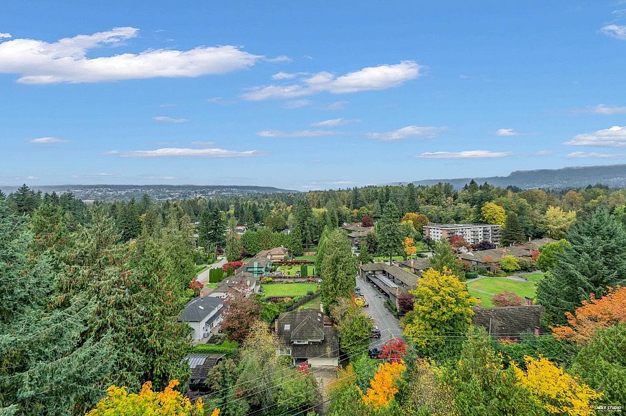 1602 2016 Fullerton Avenue North Vancouver, BC - 4