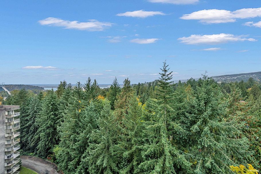 1602 2016 Fullerton Avenue North Vancouver, BC - 3