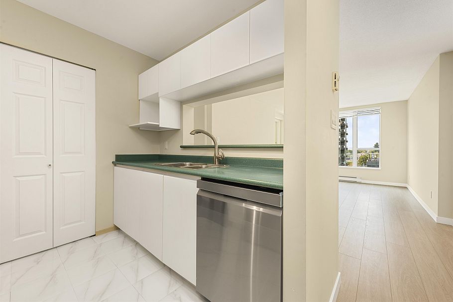 905 5189 Gaston Street Vancouver, BC - 7