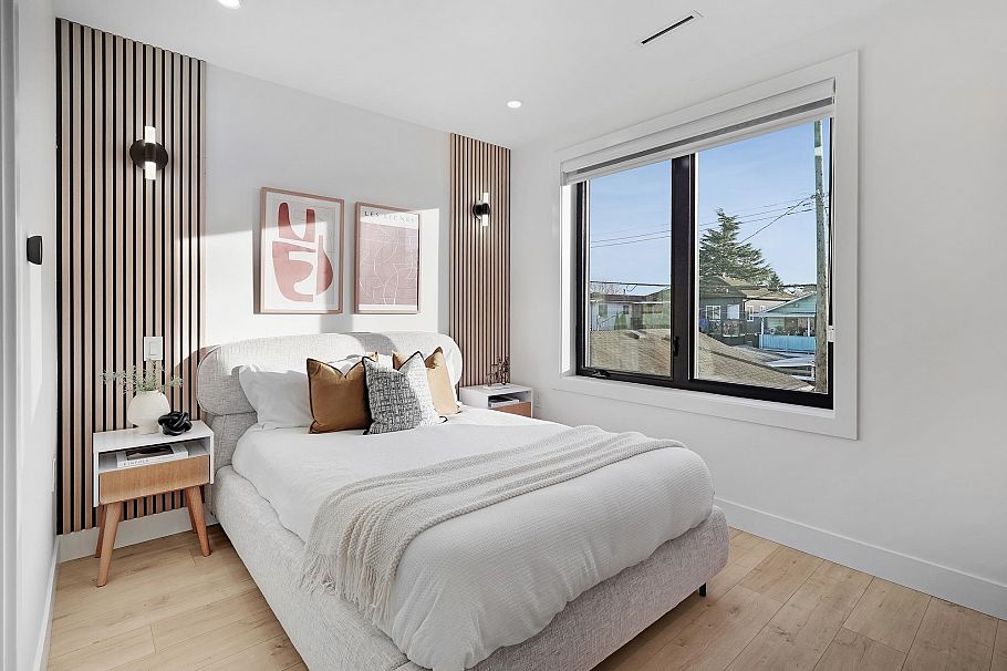 2 3310 Venables Street Vancouver, BC - 17