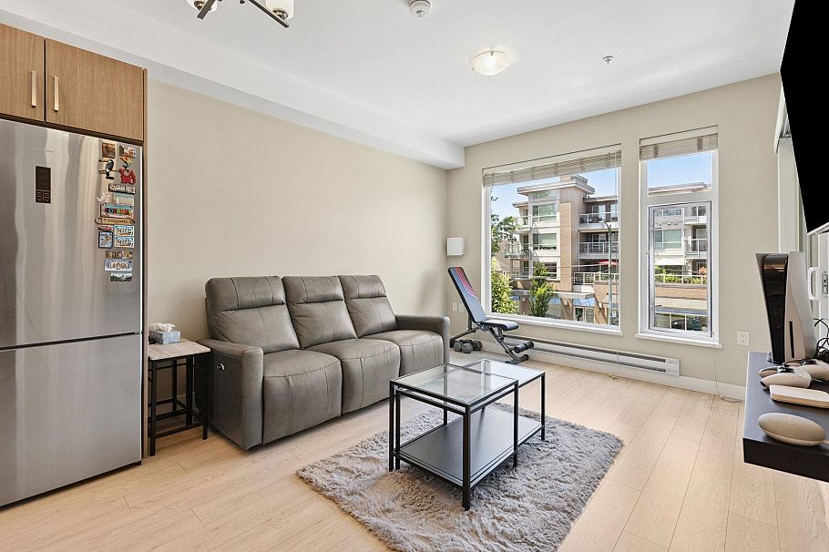 218 1838 Renfrew Street Vancouver, BC - 10