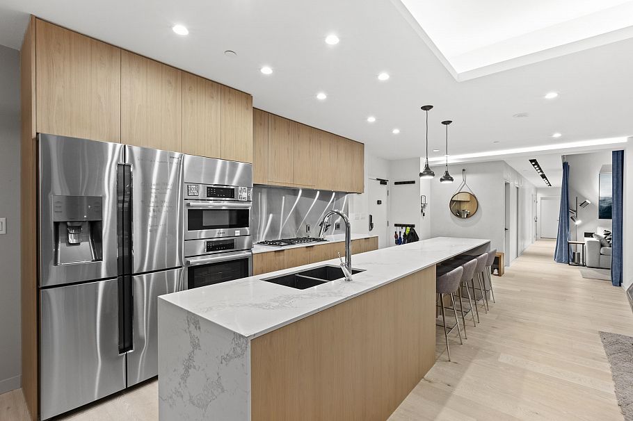 3701 1211 Melville Street Vancouver, BC - 5