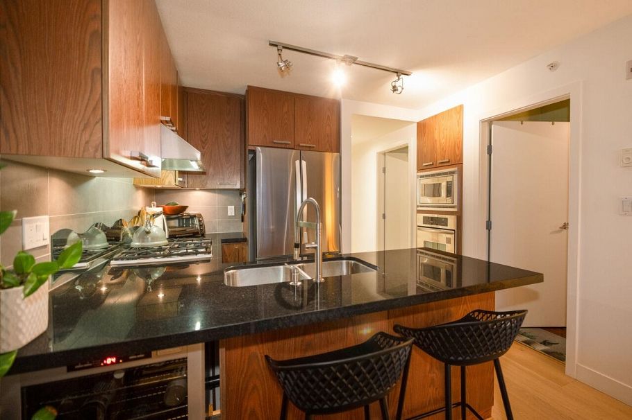 206 3228 Tupper Street Vancouver, BC - 12