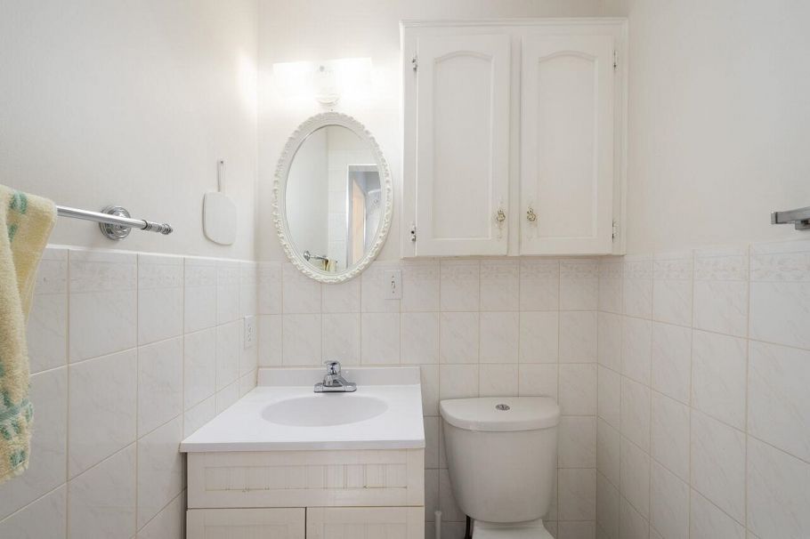 2155 W 15th Avenue Vancouver, BC - 26