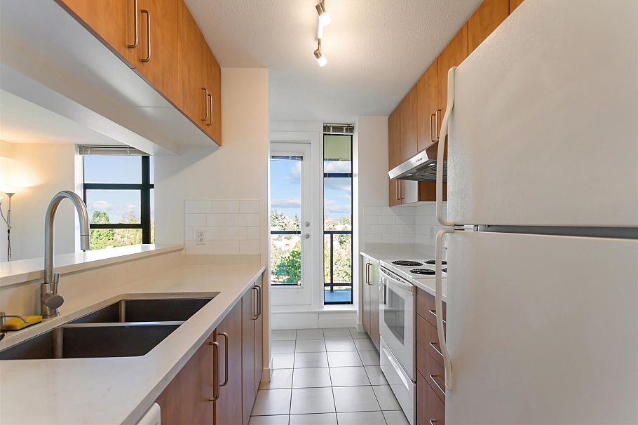 1009 5380 Oben Street Vancouver, BC - 9