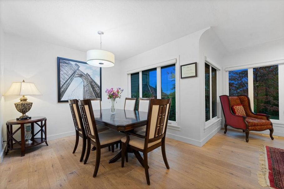 1436 Grand Boulevard North Vancouver, BC - 11