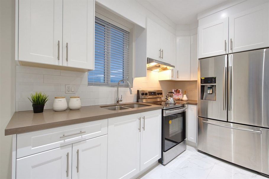 215 E 64th Avenue Vancouver, BC - 10