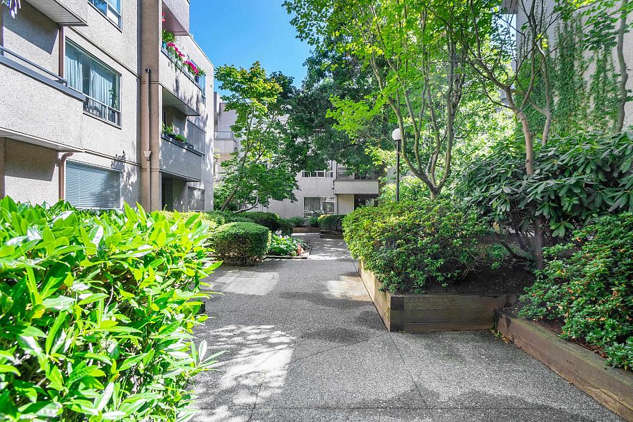 307 1345 Comox Street Vancouver, BC - 24