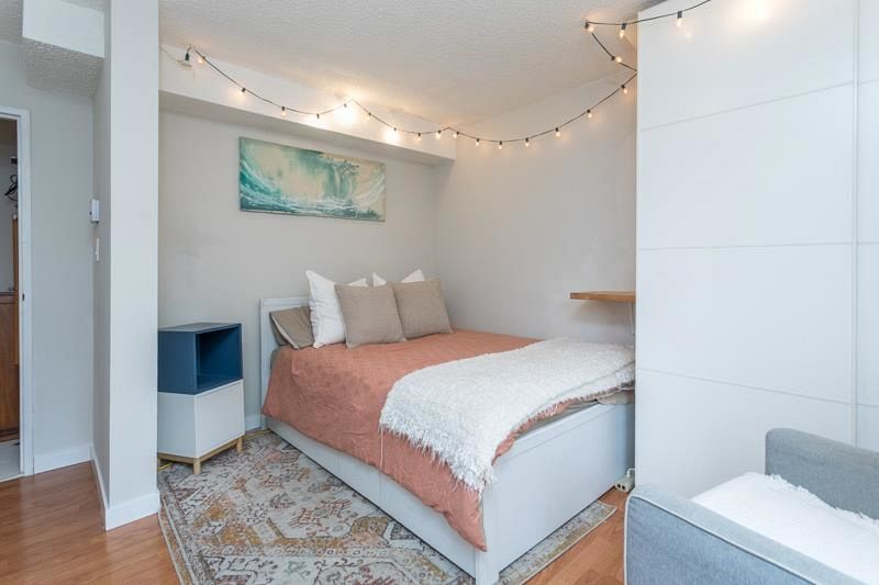 106 1040 E Broadway Street Vancouver, BC - 18