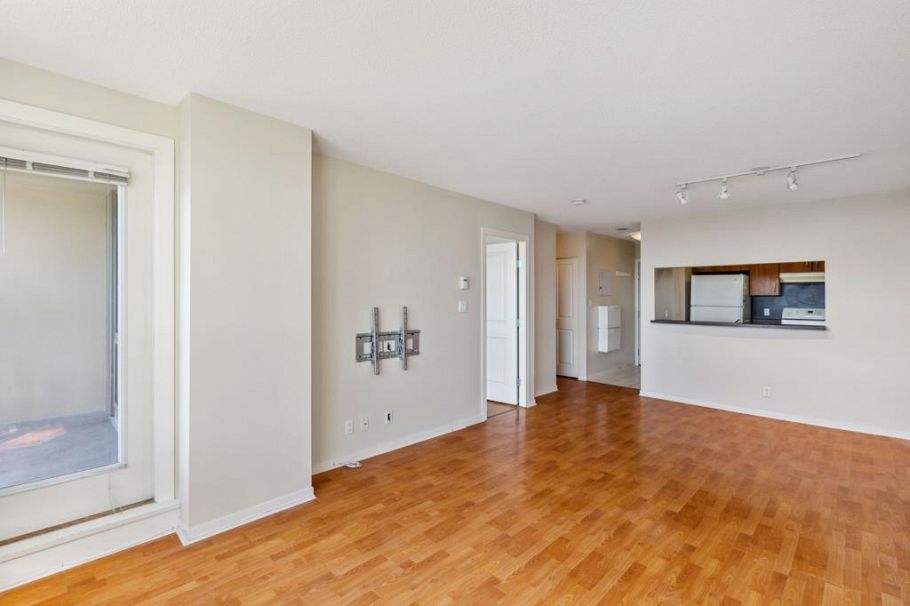 1606 3663 CROWLEY DRIVE, Vancouver BC V5R 6H4 Vancouver, BC - 13