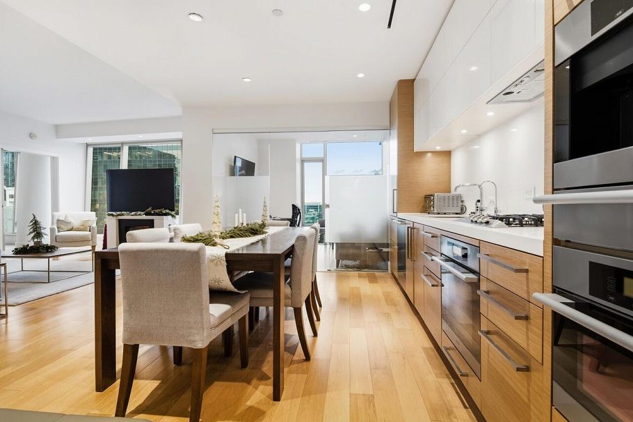 1701 667 Howe Street Vancouver, BC - 5