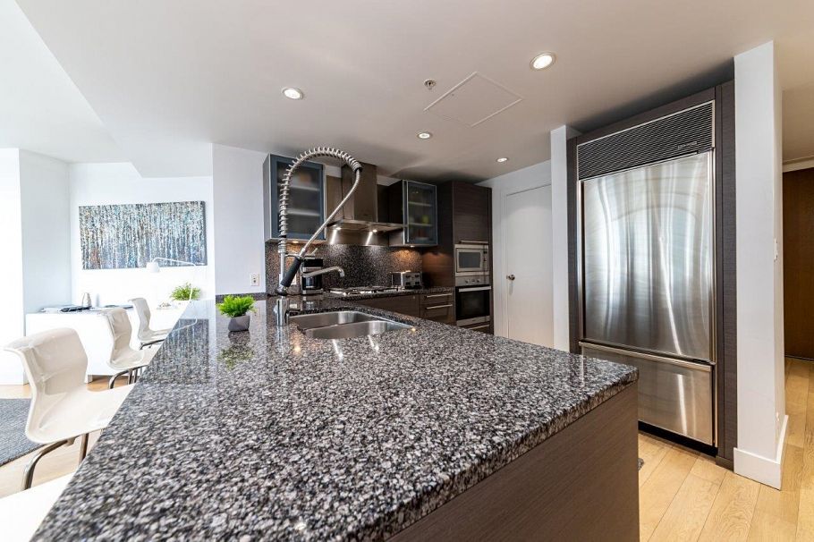 2208 1111 ALBERNI ST, Vancouver BC V6E 4V2 Vancouver, BC - 6