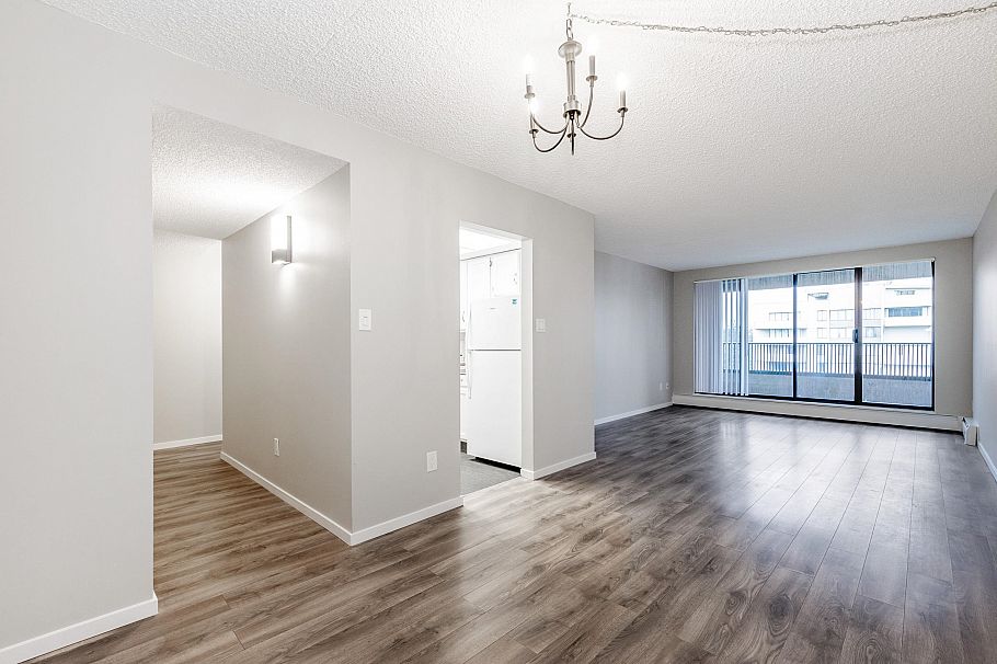 1502 4134 Maywood Street Burnaby, BC - 3