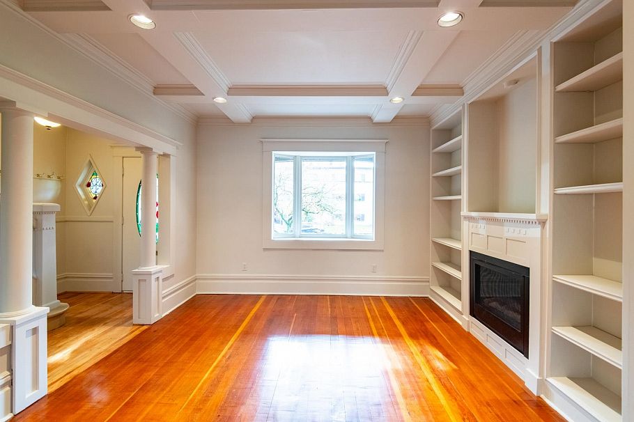 2243 W 5th Avenue Vancouver, BC - 8