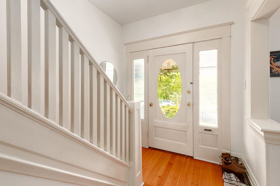 2025 Charles Street Vancouver, BC - 5