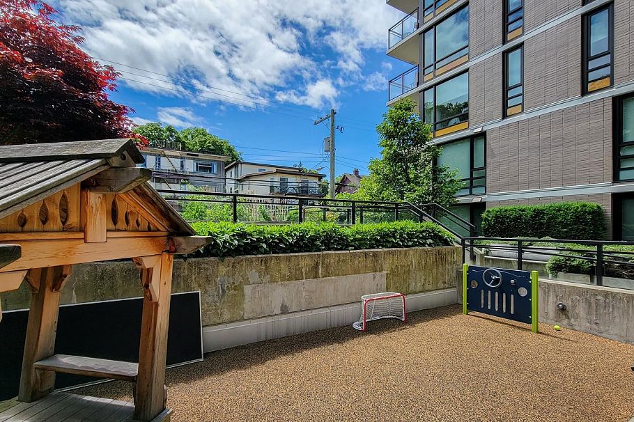 802 238 W Broadway Vancouver, BC - 11