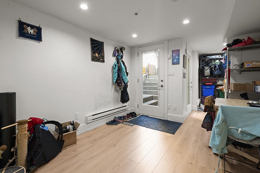 508 Hawks Avenue Vancouver, BC - 27