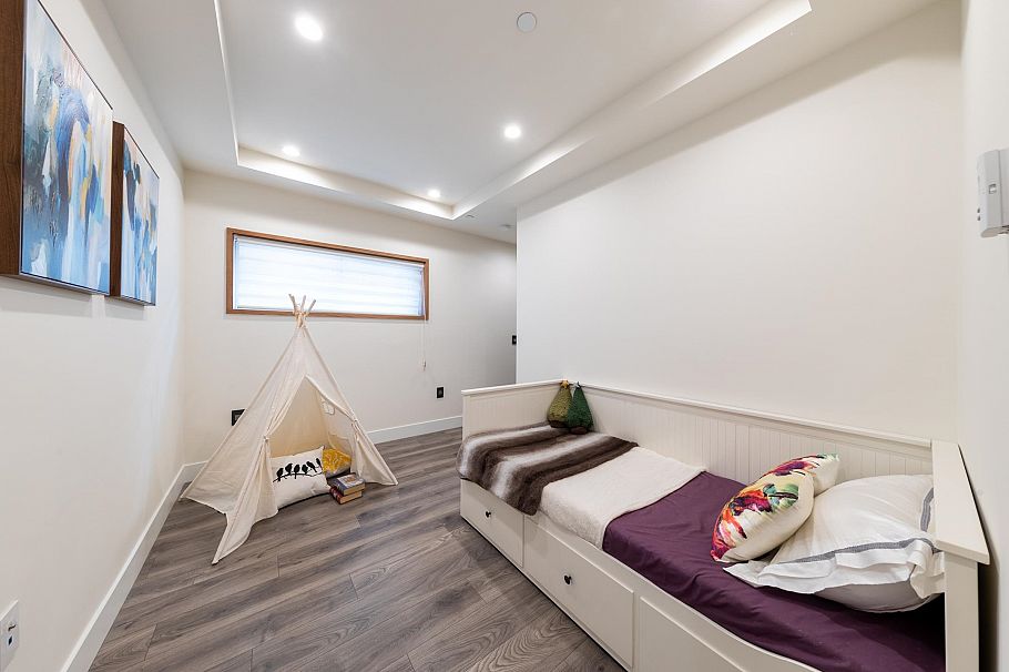 2863 W King Edward Avenue Vancouver, BC - 24