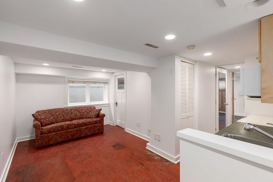 2025 Charles Street Vancouver, BC - 28