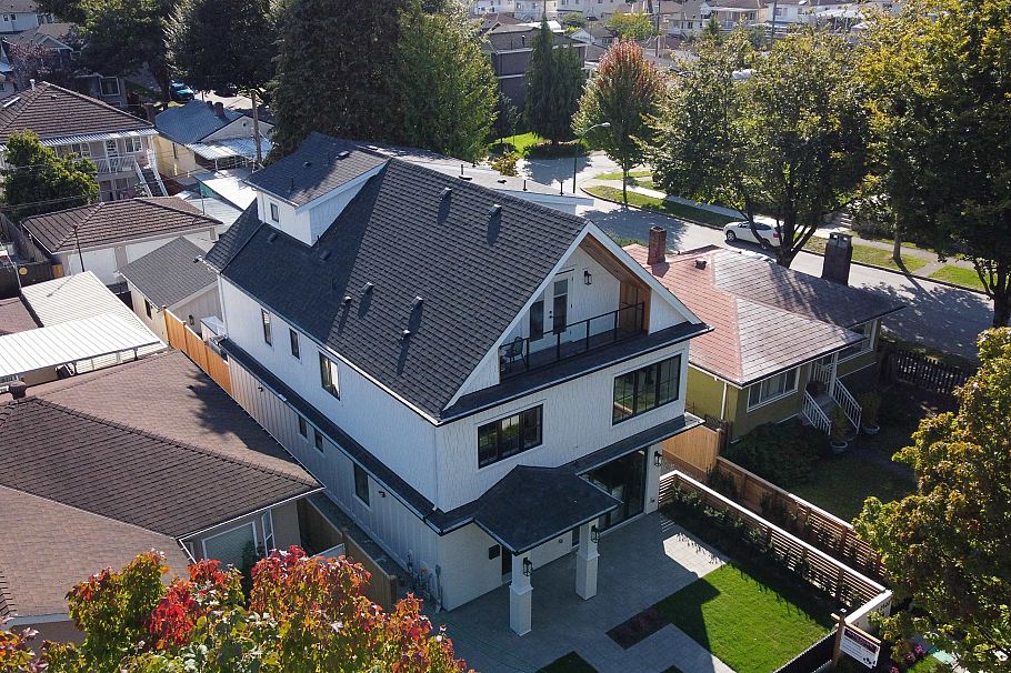 #1 2522 E 15th Avenue Vancouver, BC - 24