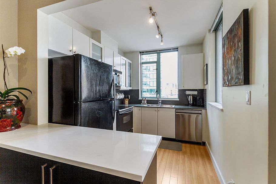 706 1238 Burrard Street Vancouver, BC - 6