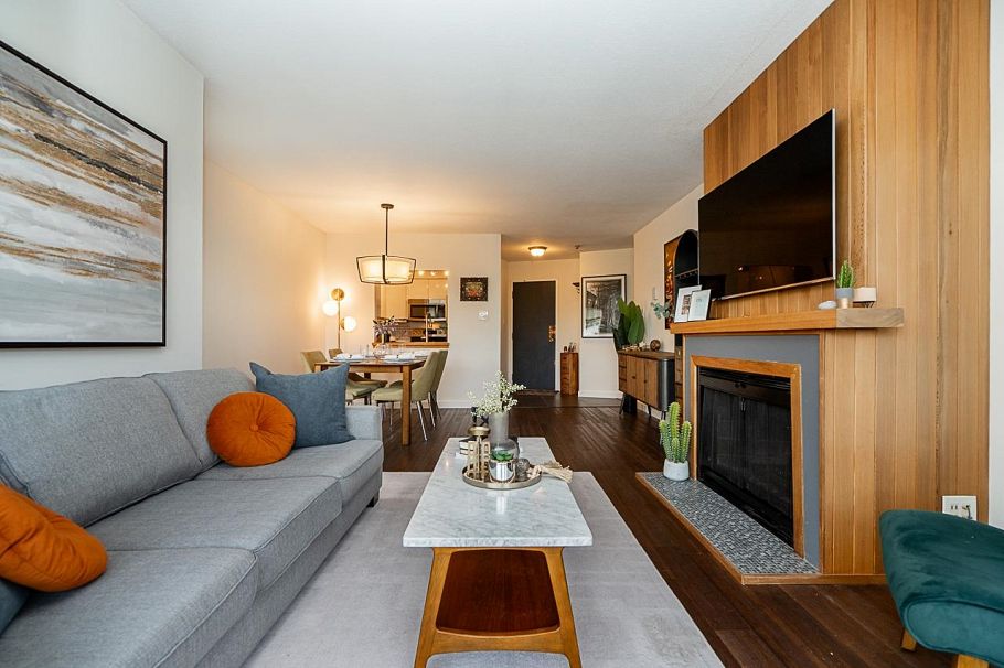 402 2222 Prince Edward Street Vancouver, BC - 4