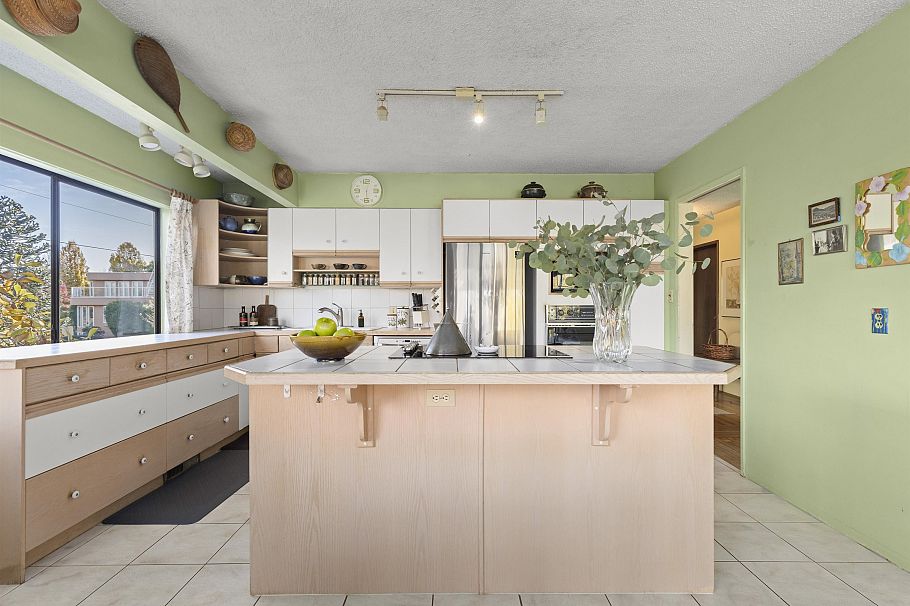 3555 Quadra Street Vancouver, BC - 16