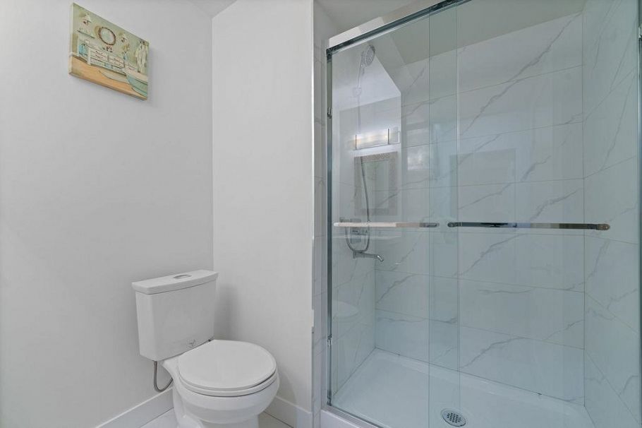 1436 Grand Boulevard North Vancouver, BC - 36