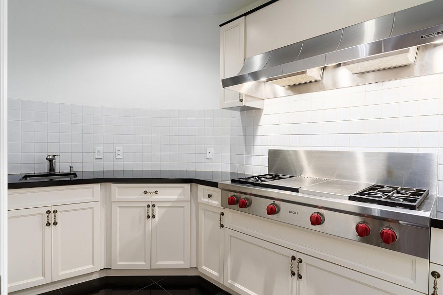 5550 Kingston Road Vancouver, BC - 13