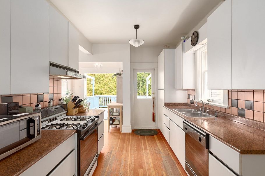 2025 Charles Street Vancouver, BC - 17