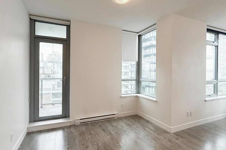 2207 1308 Hornby Street Vancouver, BC - 11