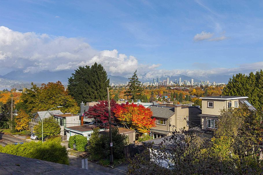 3555 Quadra Street Vancouver, BC - 2