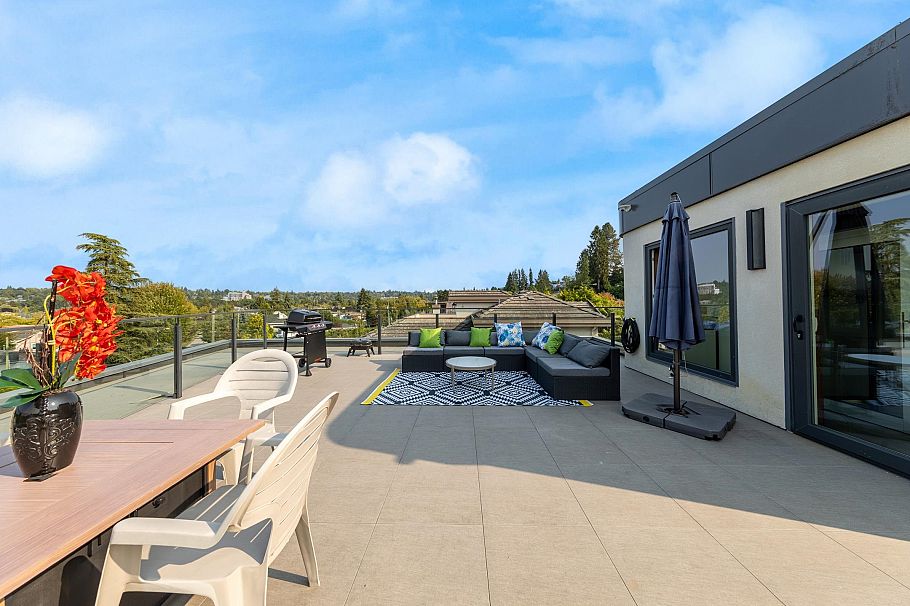 2863 W King Edward Avenue Vancouver, BC - 32