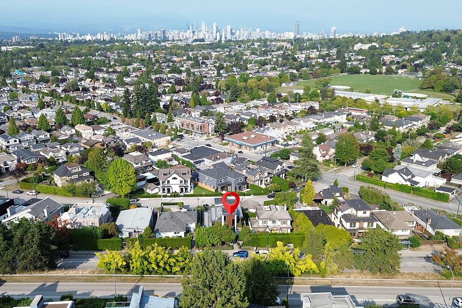 2863 W King Edward Avenue Vancouver, BC - 39