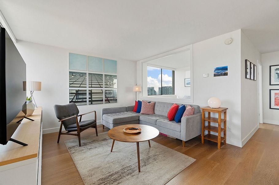 2204 1816 Haro Street Vancouver, BC - 8