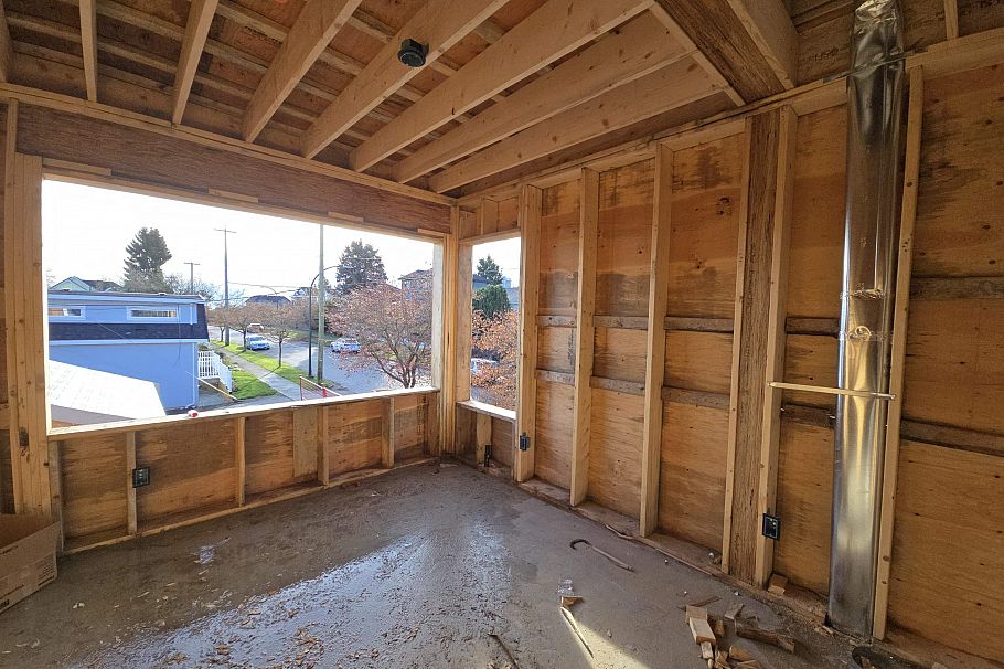 98 W 37th Avenue Vancouver, BC - 22