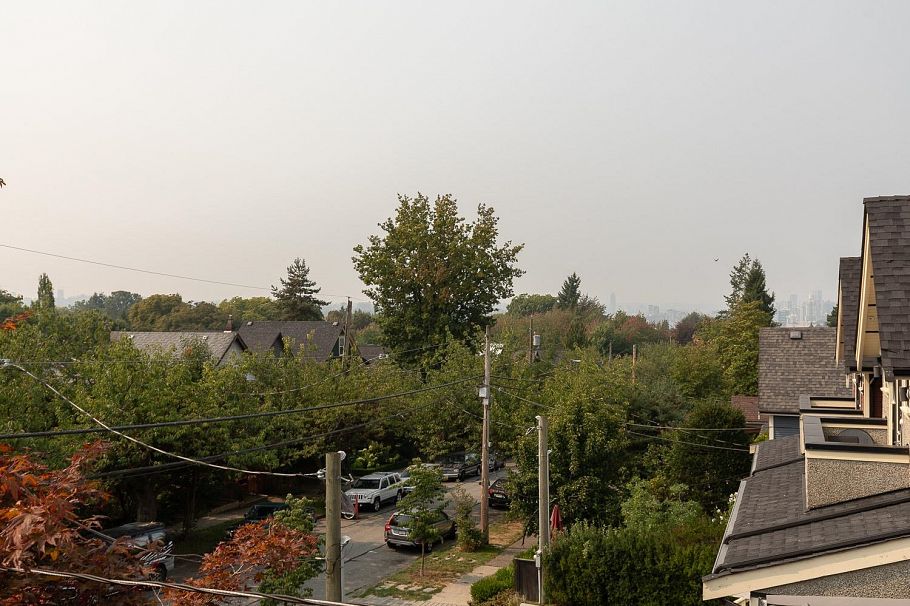 2025 Charles Street Vancouver, BC - 27