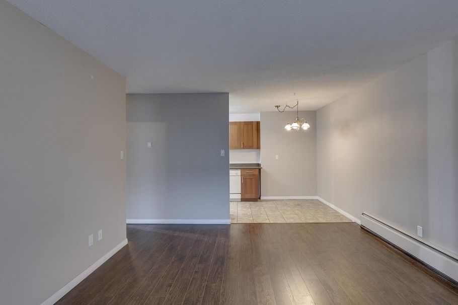 208 275 W 2nd Street North Vancouver, BC - 11