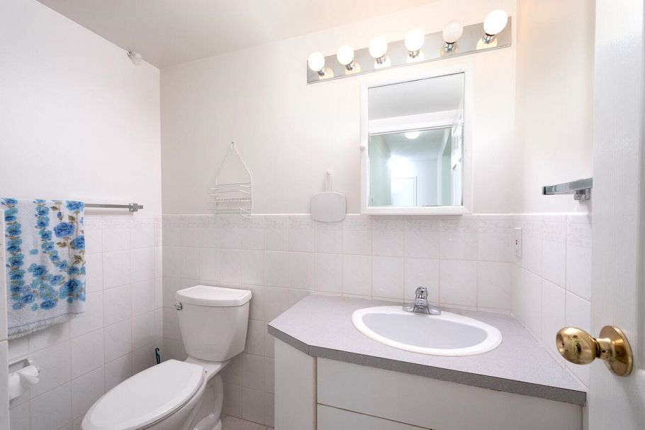 2155 W 15th Avenue Vancouver, BC - 35