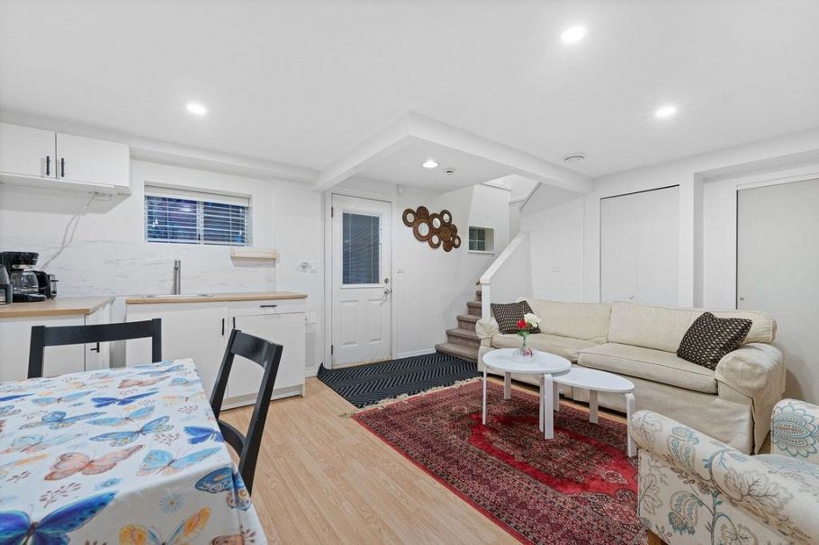 1436 Grand Boulevard North Vancouver, BC - 26