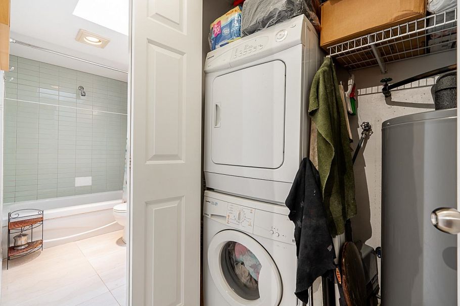 304 592 W 16th Avenue Vancouver, BC - 25