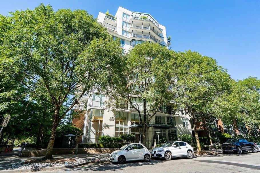 403 1425 W 6th Avenue Vancouver, BC - 3