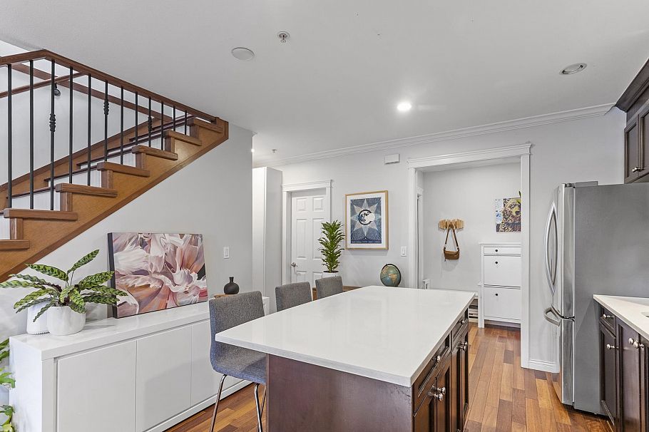 1743 Frances Street Vancouver, BC - 8