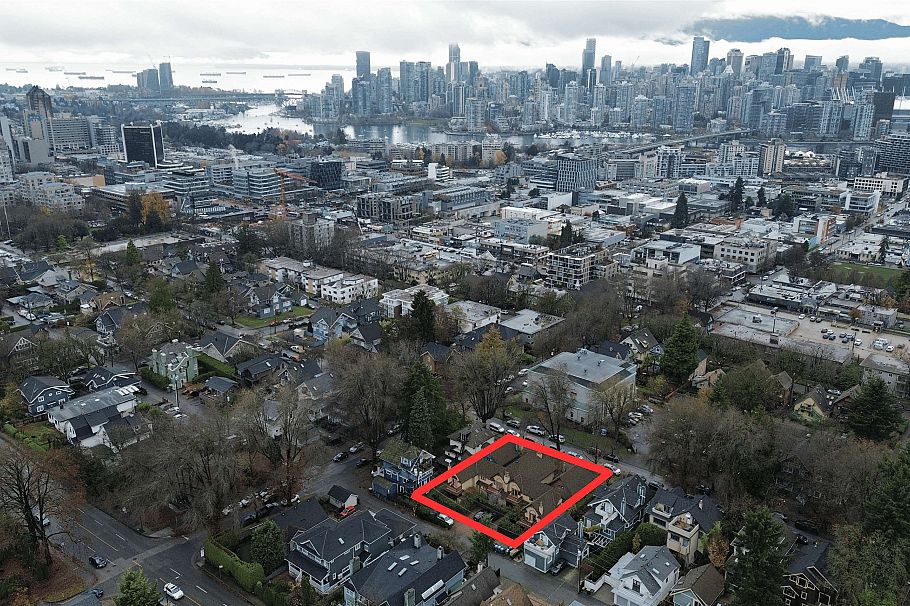 154-168 W 11th Avenue Vancouver, BC - 3