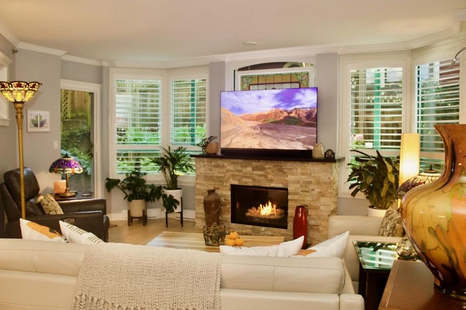 102 1132 Haro Street Vancouver, BC - 1