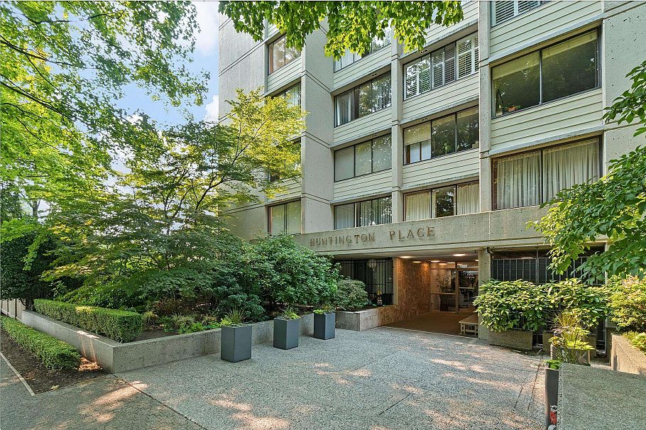 2204 1816 Haro Street Vancouver, BC - 26