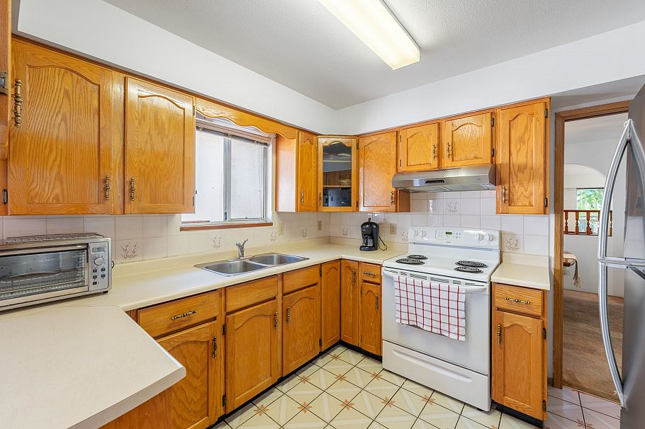 511 E 19th Avenue Vancouver, BC - 7