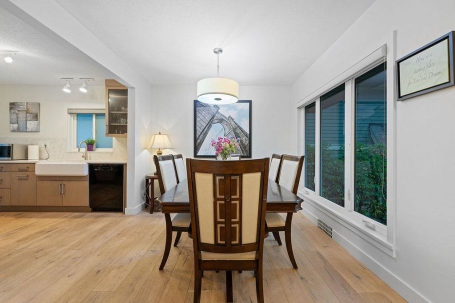 1436 Grand Boulevard North Vancouver, BC - 10